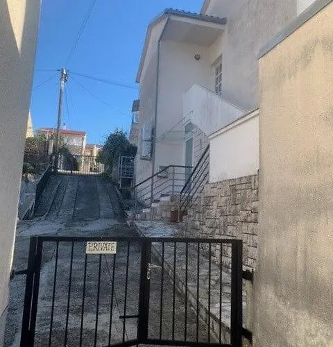 Tanjy Διαμέρισμα *